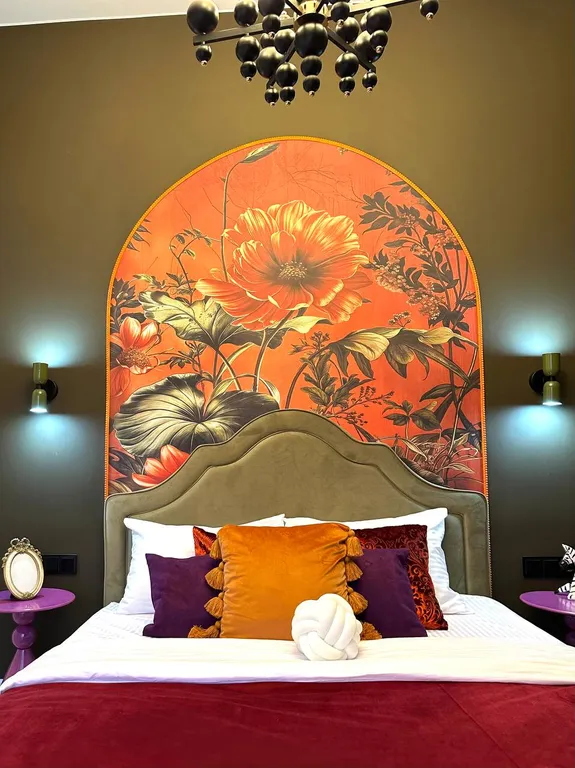 Фотодача с уникальным ярким интерьером для вашего отдыха и настроения