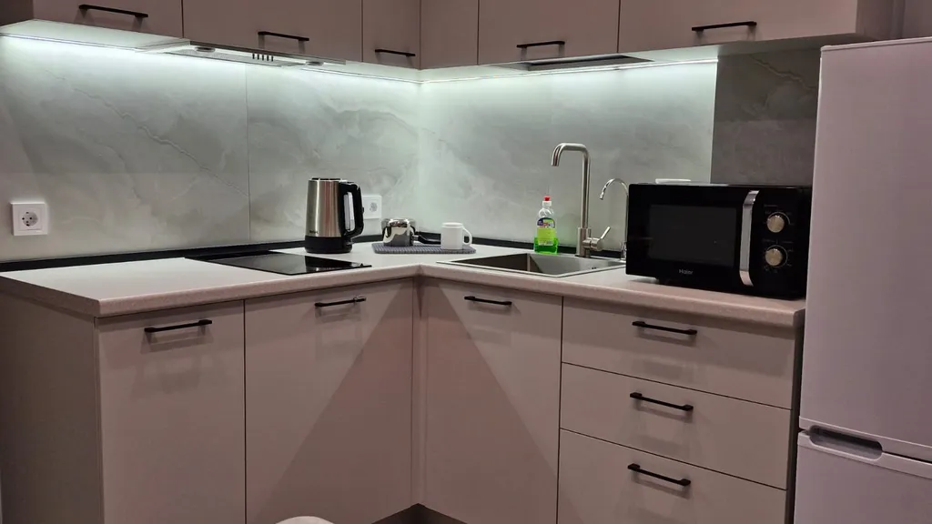 Апартамент с панорамными окнами с видом на море, горы и лес в Хосте