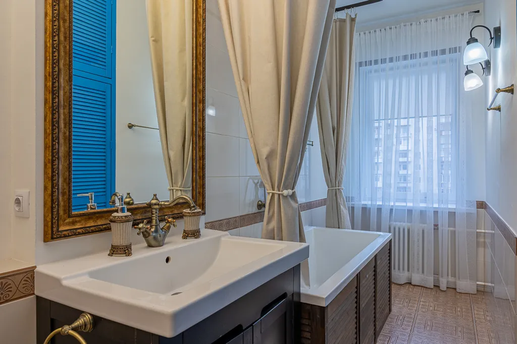 Квартира Просторная квартира бизнес-класса с винтажным интерьером в центре — Екатеринбург