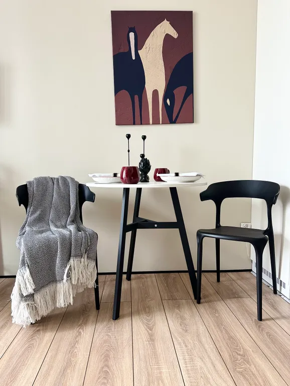 Квартира-студия с панорамным видом в окружении парков