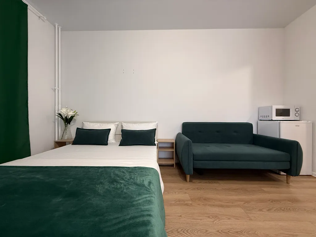 Тут хорошо на Космонавтов