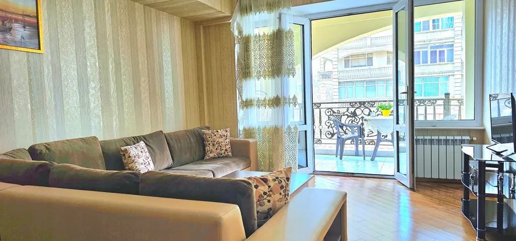 3-комнатная квартира с видом на море