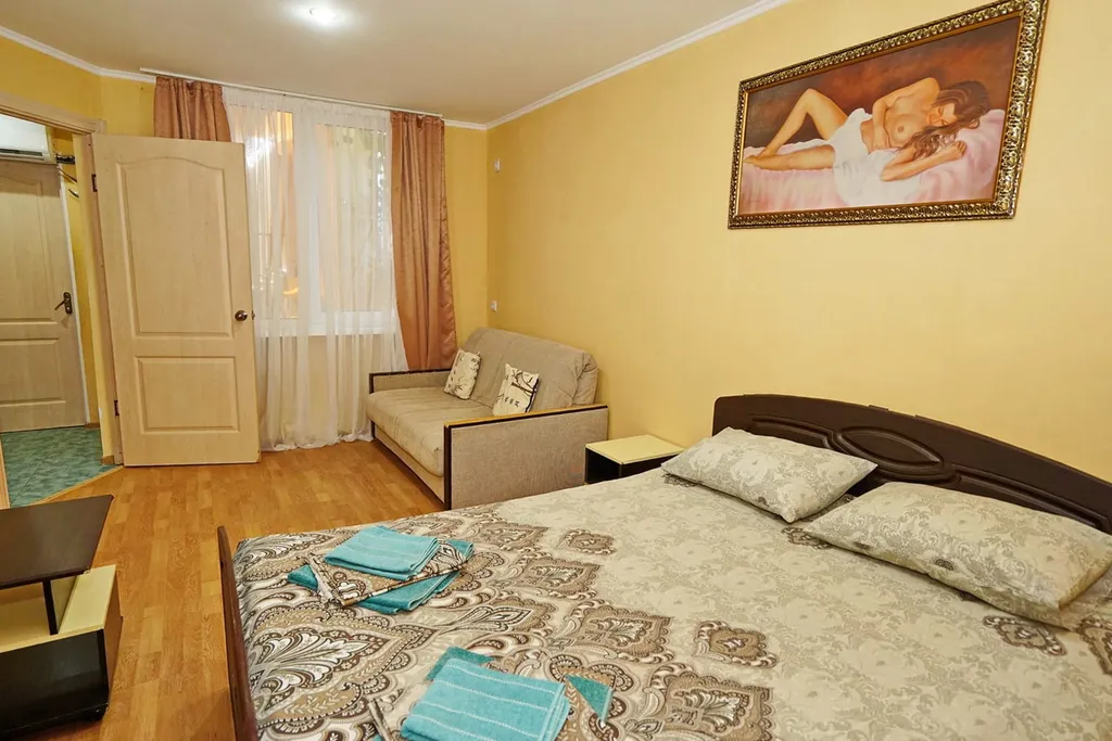 Уютный домик в парковой зоне, на берегу моря