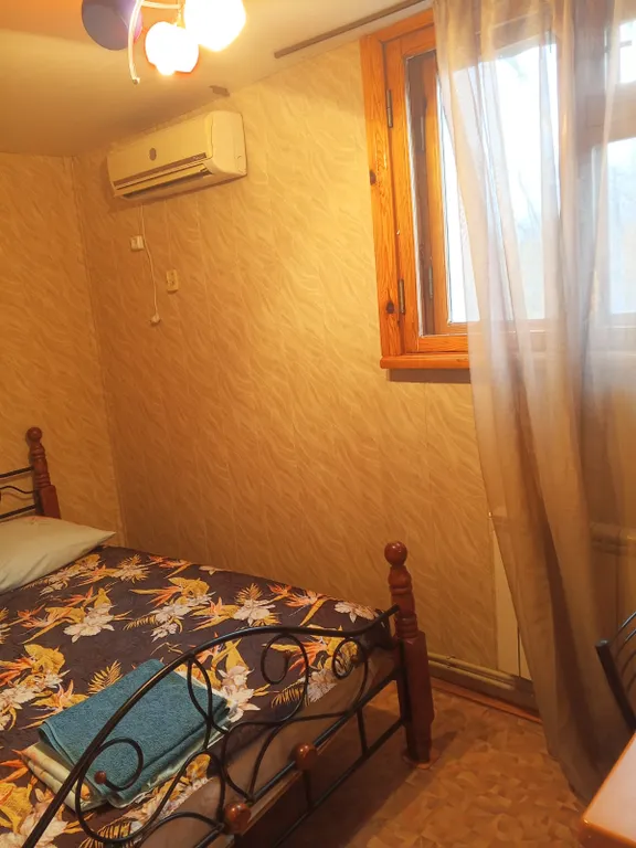 Уютный дом-сруб для компании