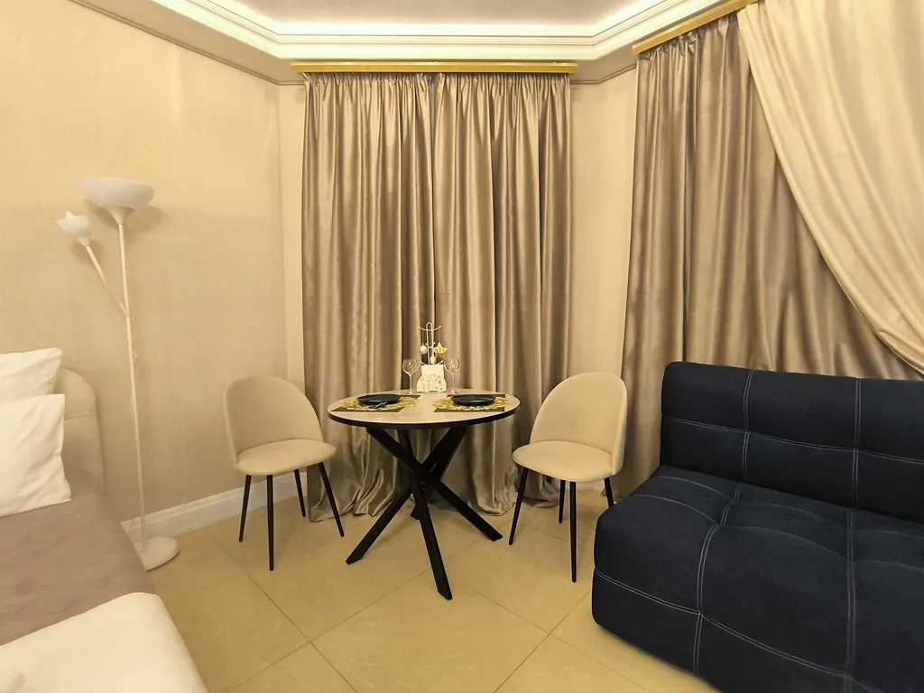 Роскошные апартаметы с КАМИНОМ в исторической части города