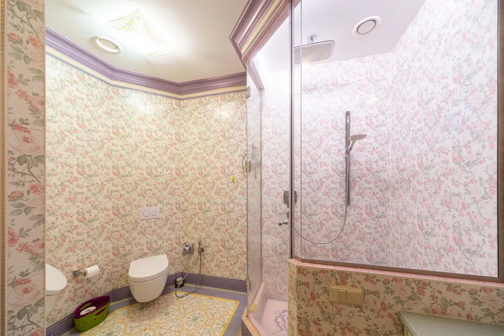 Уютный дом у озера