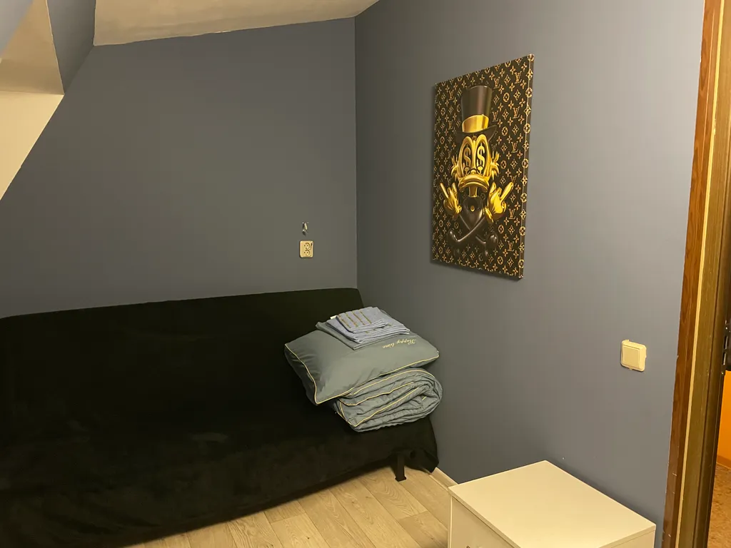 Квартира Синяя vip комната на мансарде — Санкт-Петербург