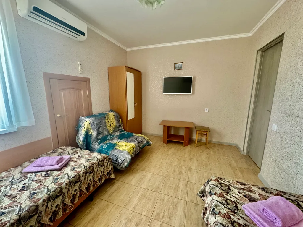 Квартира Квартира Эконом № 12(1+1+1) — Геленджик