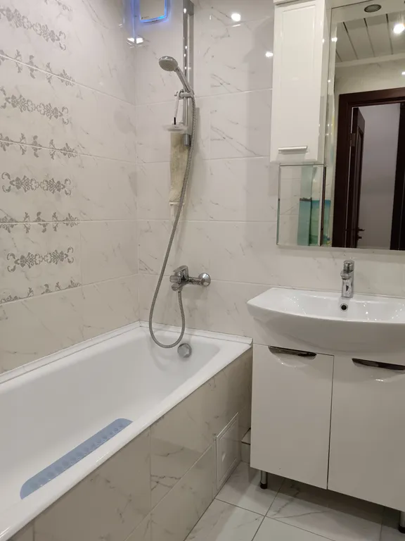 Красивая квартира в центре Городка