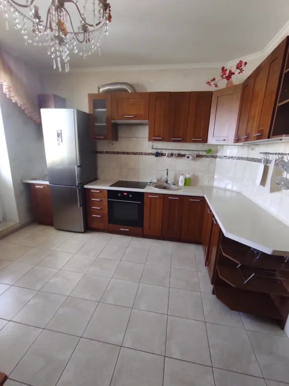 Просторная 2-комнатная квартира в центре рядом с морем