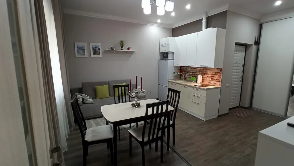 Семейный апартамент Санапарт на 5 мест