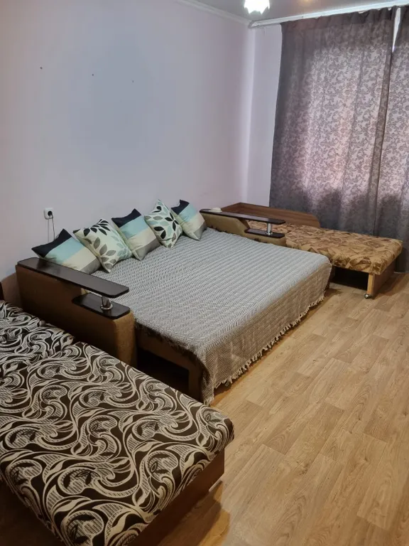 В самом центре Кисловодска, рядом с курортным бульваром,в новом доме