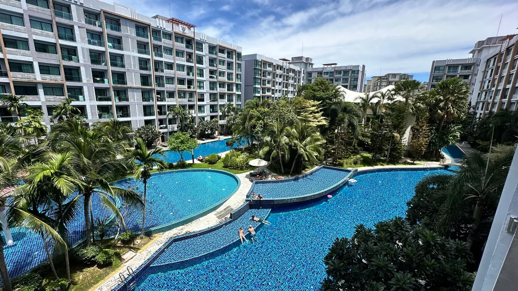 Dusit Grand Park