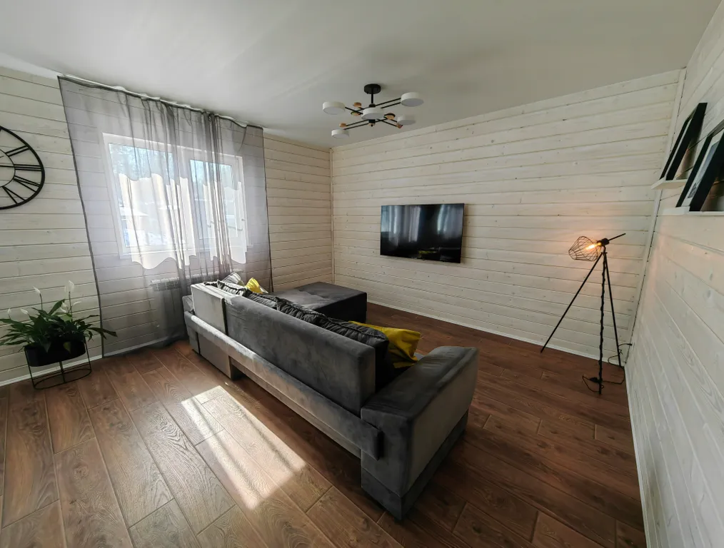 Стильный и уютный дом вблизи города