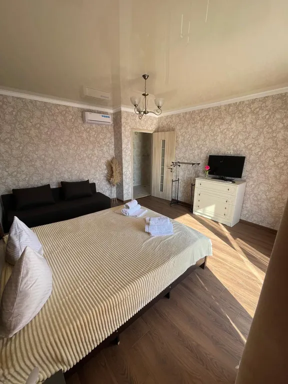 Семейный номер с видом на сад и на горы