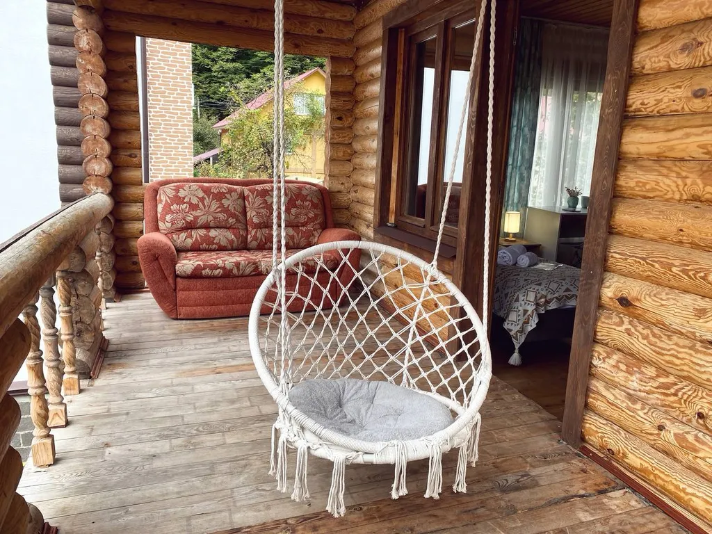 Аутентичный номер standard с балконом, видом на горы, с ванной, №4