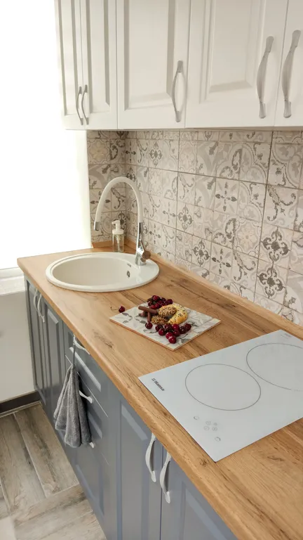 Дом вилла Надежда с видом на Владимирский собор, отдельный вход