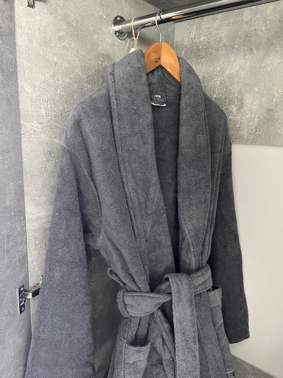 Дом с террасой на территории базы отдыха едем в горы