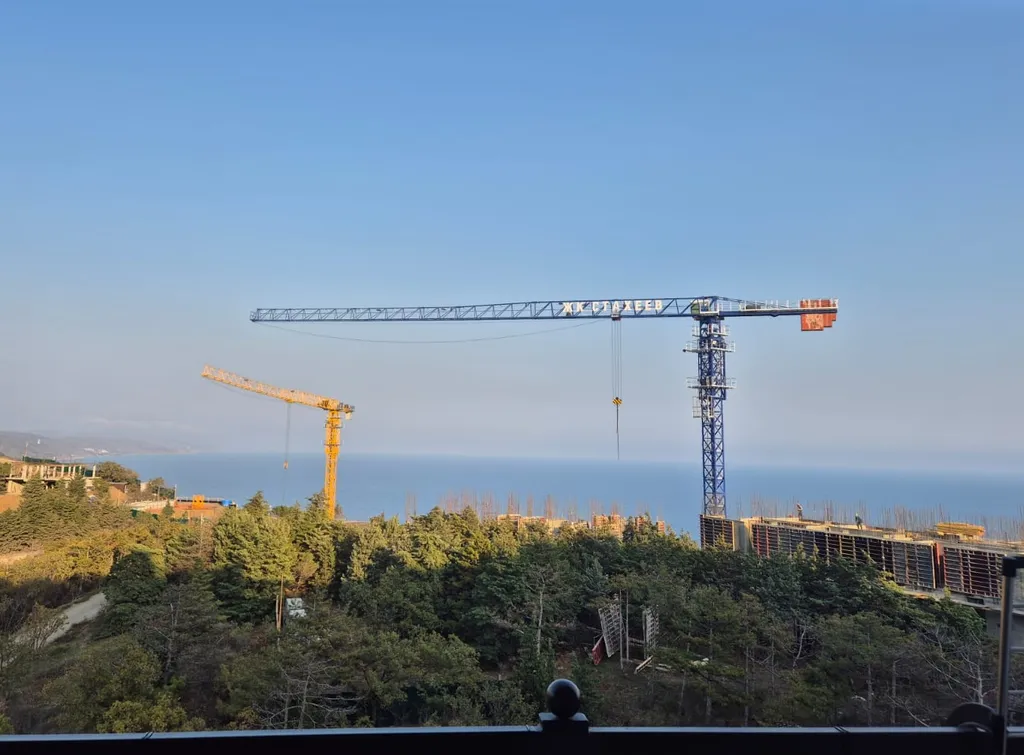 Апарт с видом на море и горы с подогреваемым бассейном и барбекю зоной