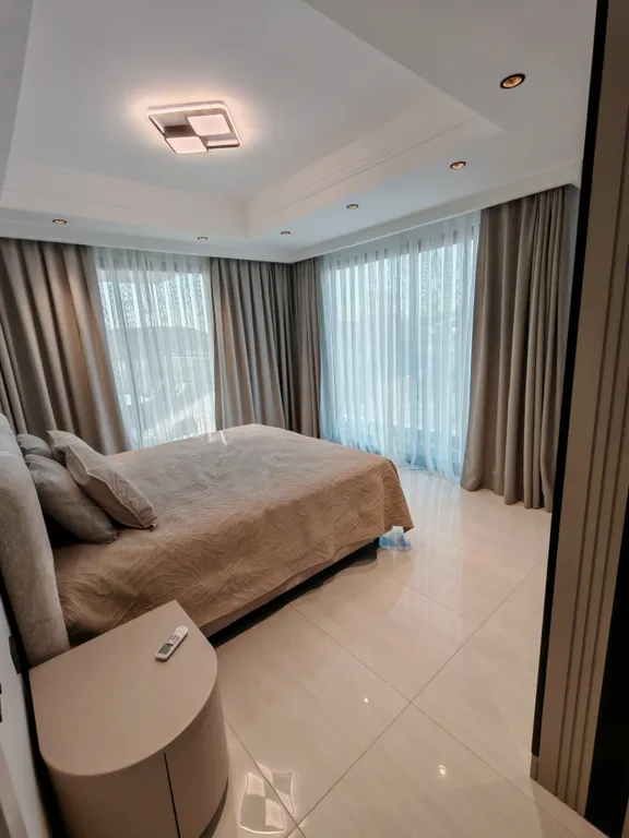 Квартира 2+1 в Azura World c видом на бассейн и аквапарком