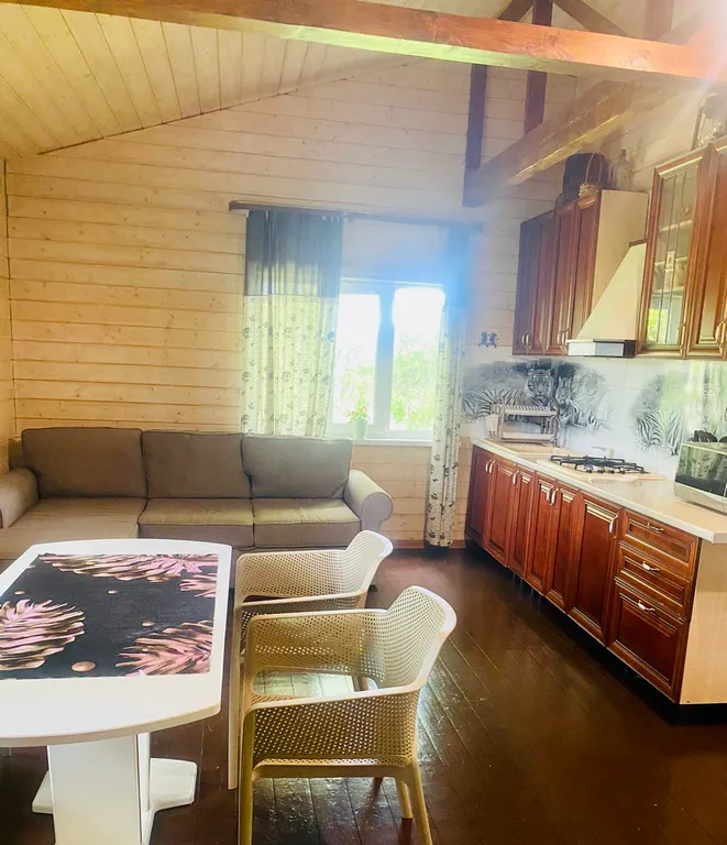 Дом у озера на Селигере