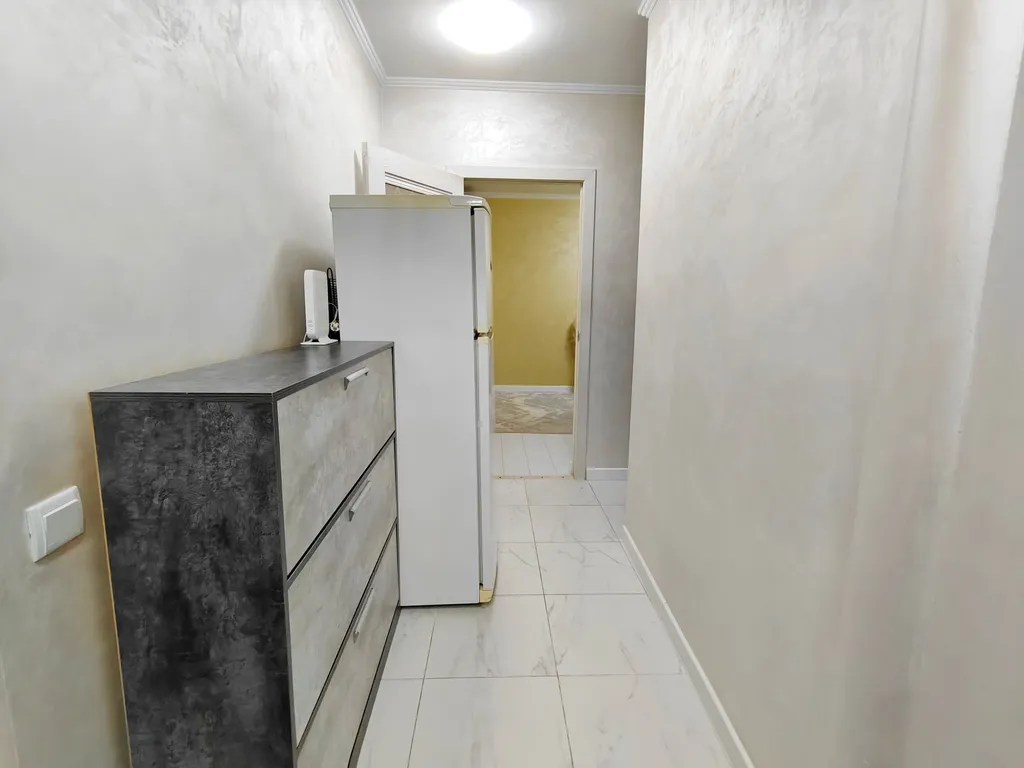 2-комнатная квартира на 1 этаже рядом с ТРЦ MEGA, парком и речкой