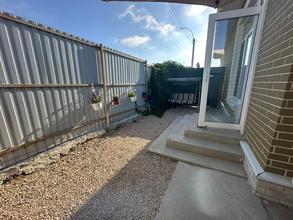 Коттедж Часть дома со своим двориком и мангальной зоной в 5 минутах до моря — Севастополь