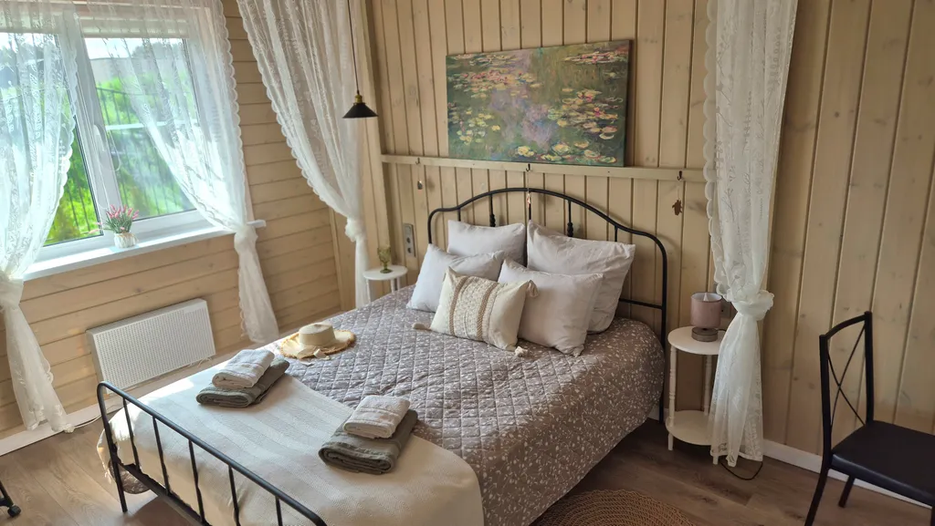 Коттедж Уютнейший дом с роскошным видом на озеро — Ларионово