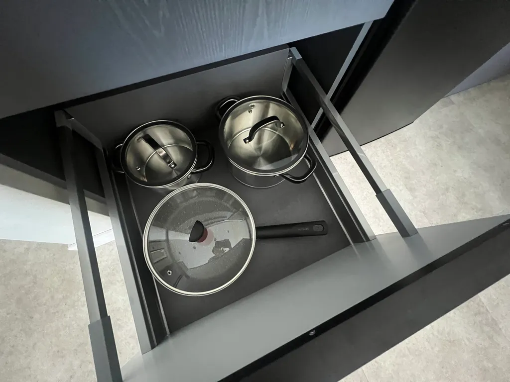 Квартира Квартира Совершенно новая и стильная кватира студия в самом центре города — Барнаул