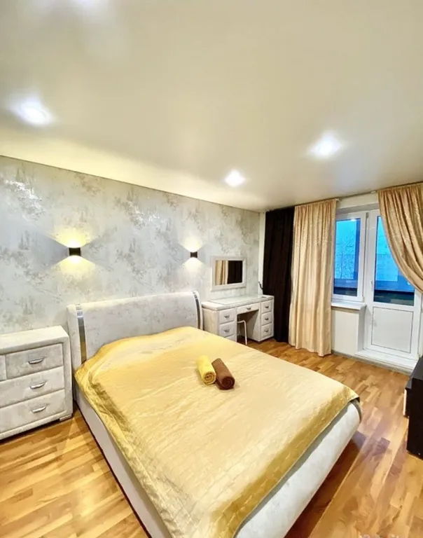 Квартира в центре города, рядом ледовый дворец — аренда посуточно в Мегион