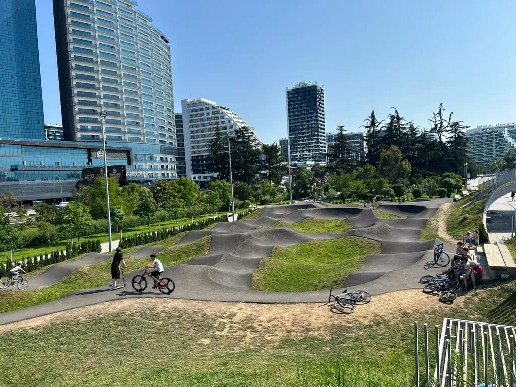 Апартаменты на самом берегу моря в жк Batumi View