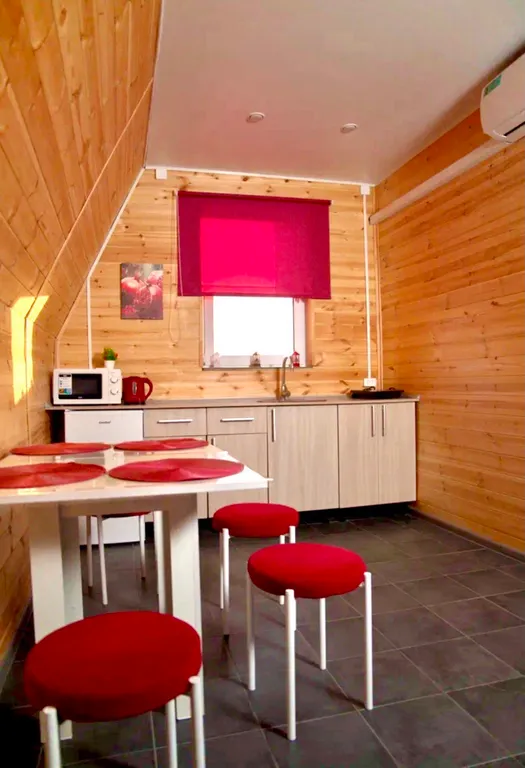 Коттеджи с баней и теплым бассейном