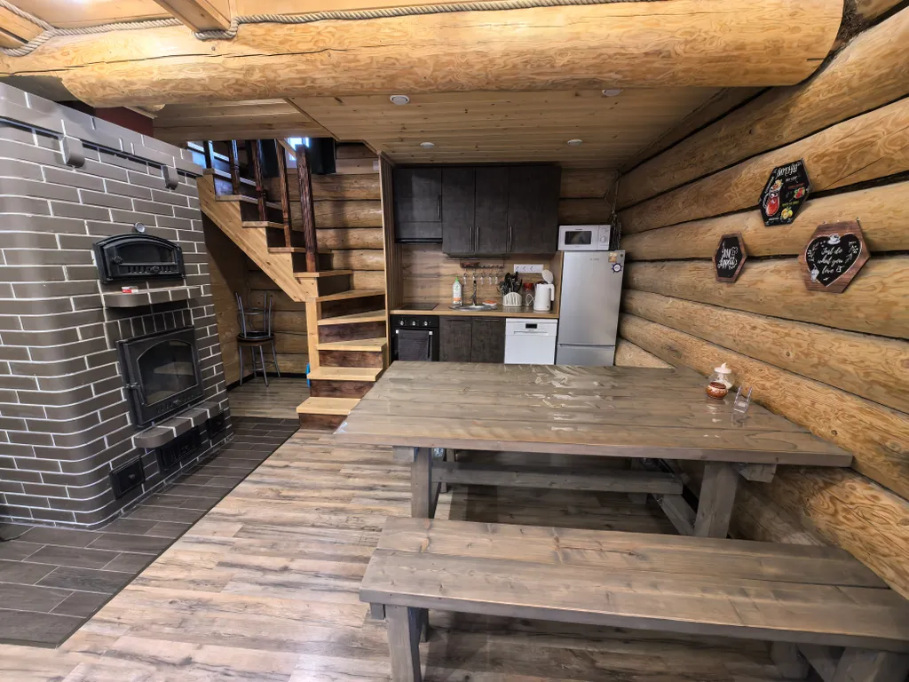 Коттедж Дом из рубленого бревна с камином — аренда посуточно в Хелюля