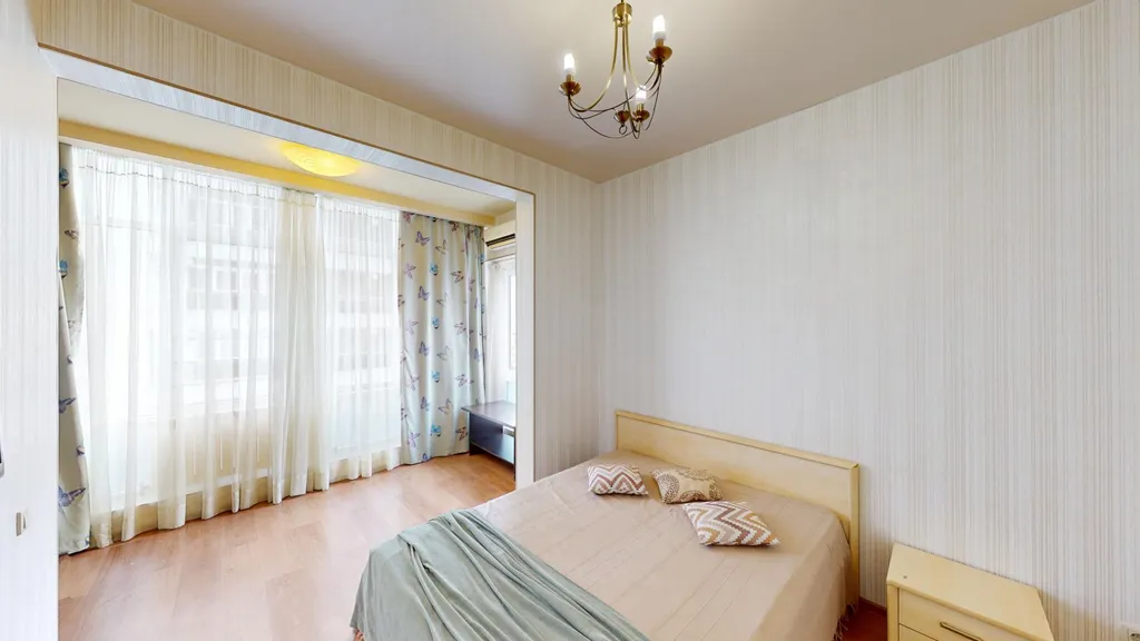 Уютная просторная квартира с видом на морпорт