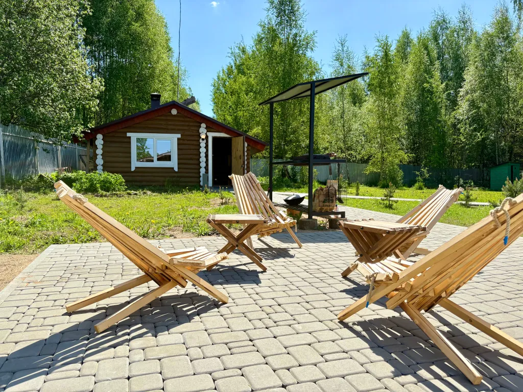 Уютный деревянный дом с баней