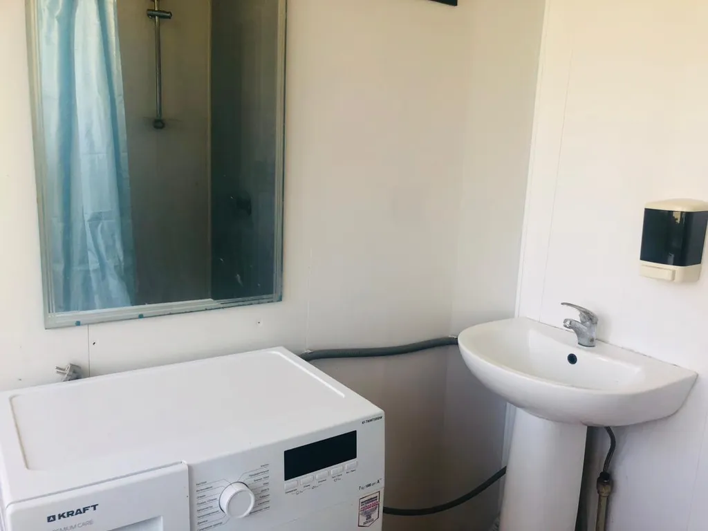 Дом для отдыха с большой беседкой