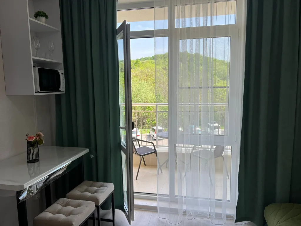 27 Студия с бассейнами