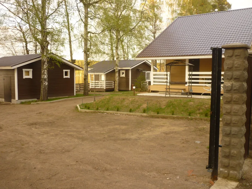 Коттедж на берегу озера