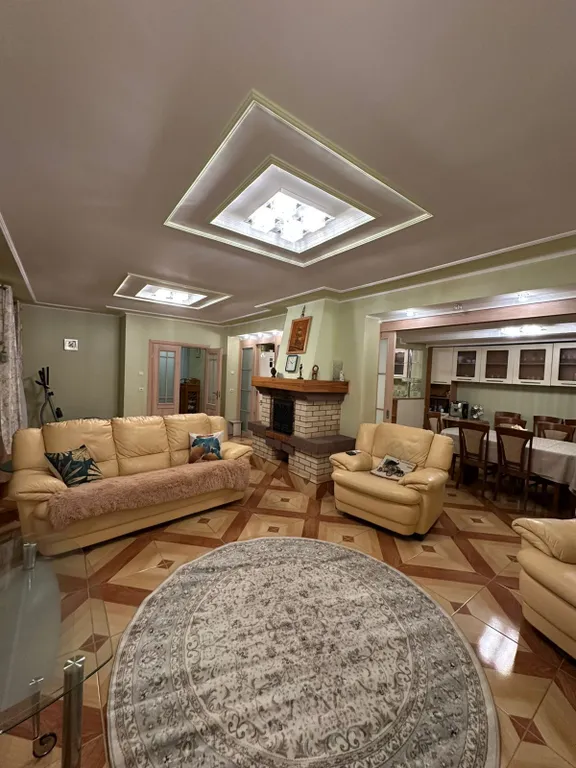 Сказочный домик в лесу, у моря