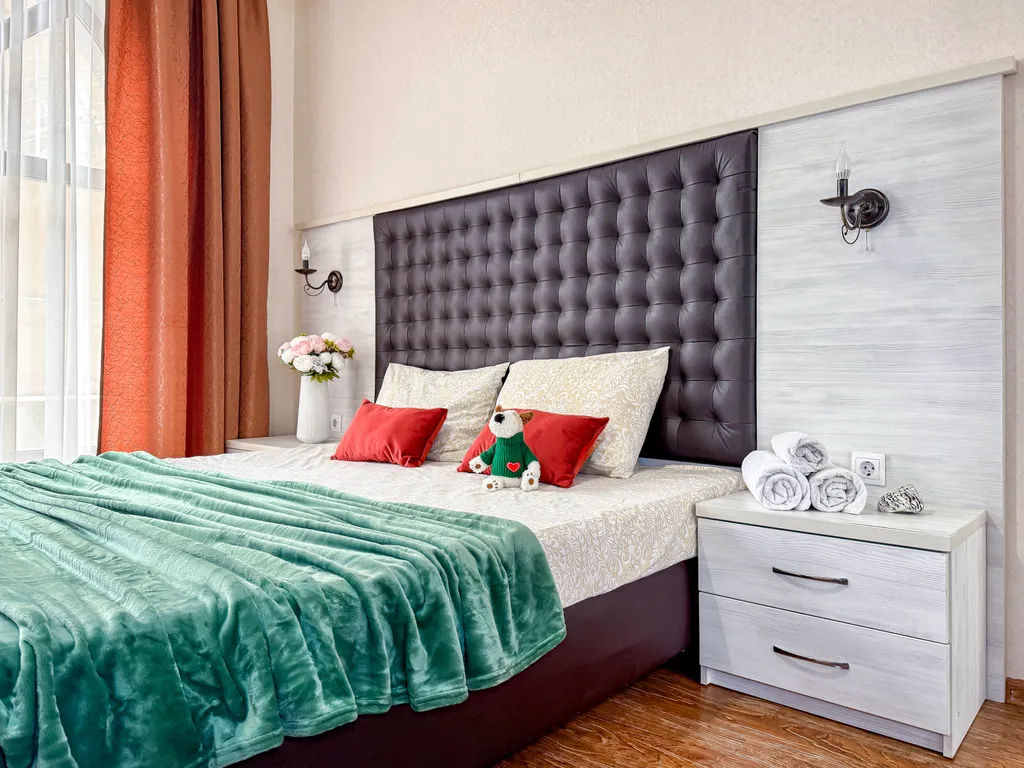 Номер на 4 человек с кухней на 1 этаже в центре, в 7 минутах до моря