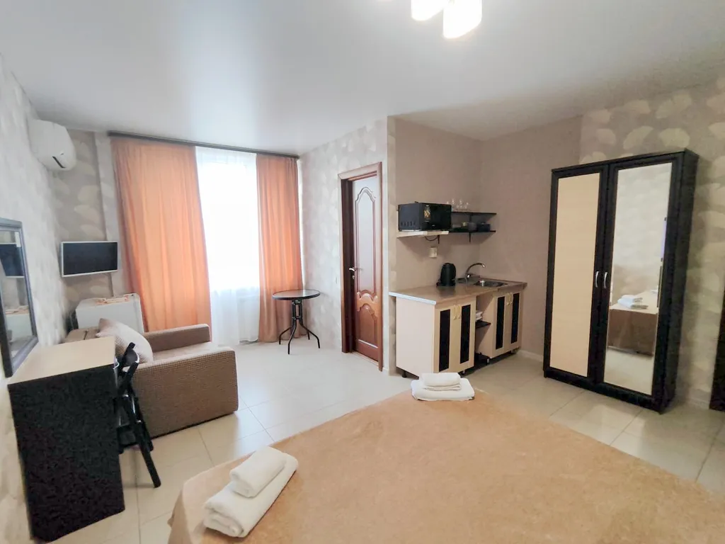 Квартира Квартира 3-х местный номер с кухней и балконом — Анапа