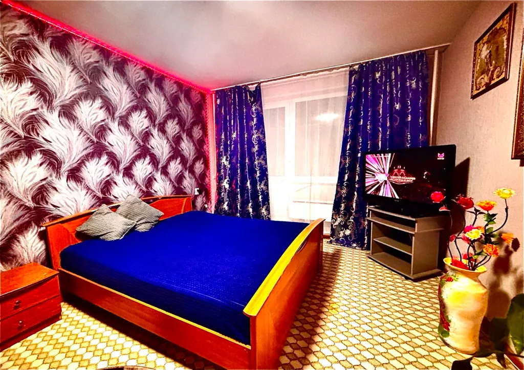 Уютная квартира у ТЦ Европа-Сити — аренда посуточно в Нижневартовск