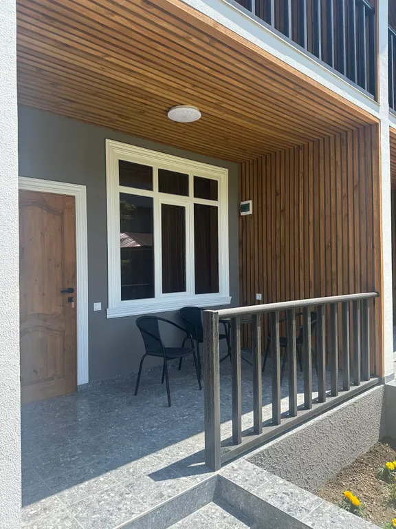 Таунхаус двухуровневый у моря