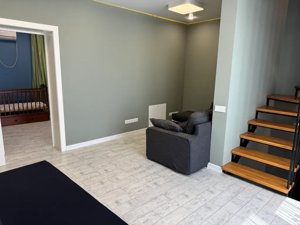 Половина Коттеджа