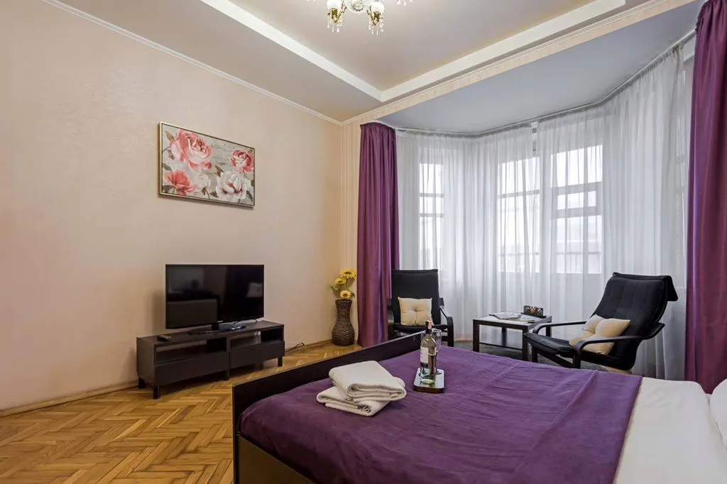 Аккуратный 2-комнатный апартамент рядом с вокзалом