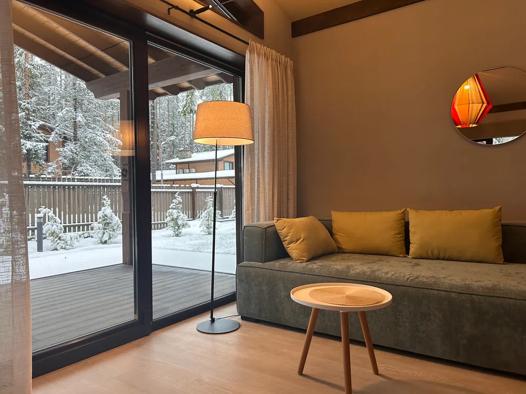 Лесной домик у курорта Охта Парк