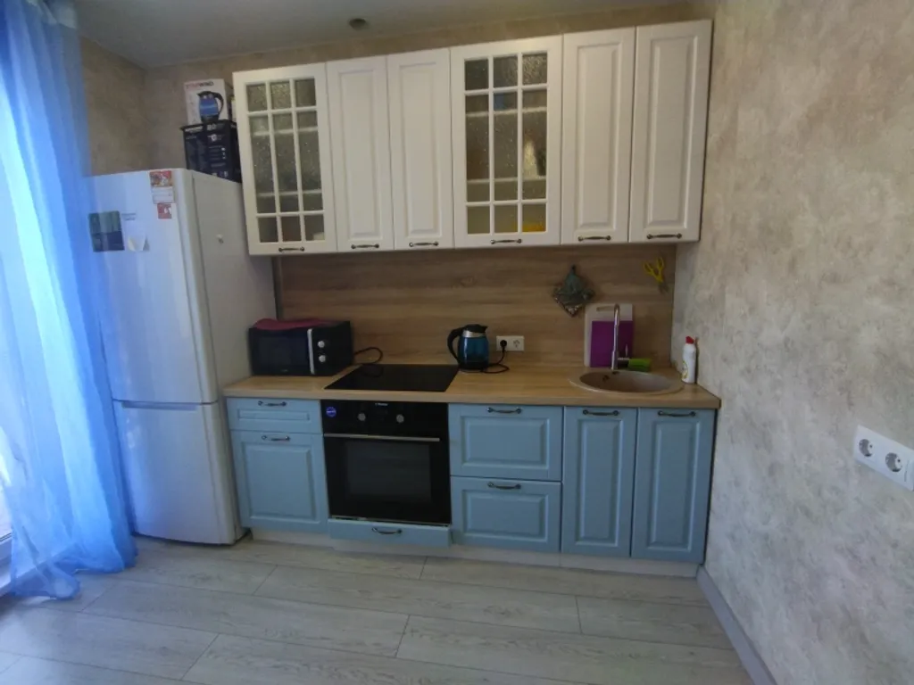 Уютная,светлая квартира в шикарном  доме. Отличная инфраструктура.