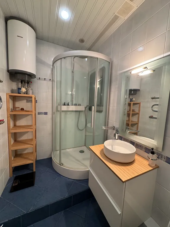 Просторная квартира на новый год с ёлкой в самом центре + 2 парковки