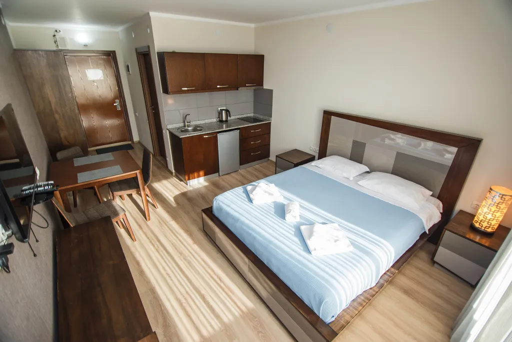 Апартаменты-студия с видом на море и закат