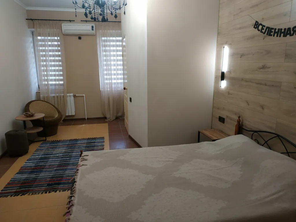 Комфортабельная комната с 2х местной кроватью и всеми удобствами